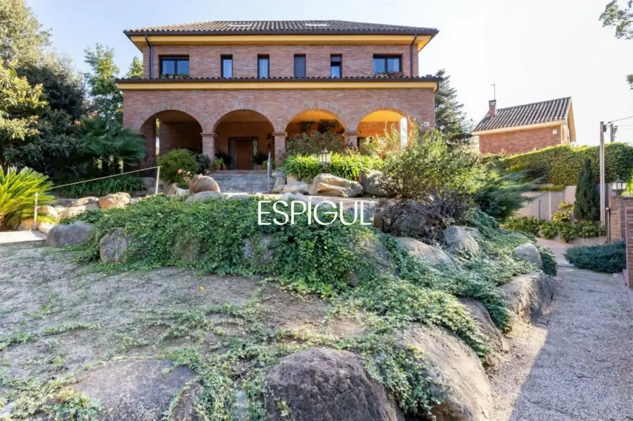 Imponente casa con piscina privada en Valldoreix