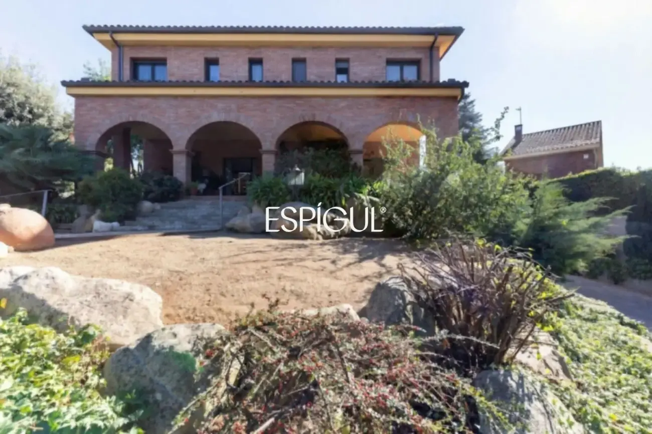 Imponente casa con piscina privada en Valldoreix