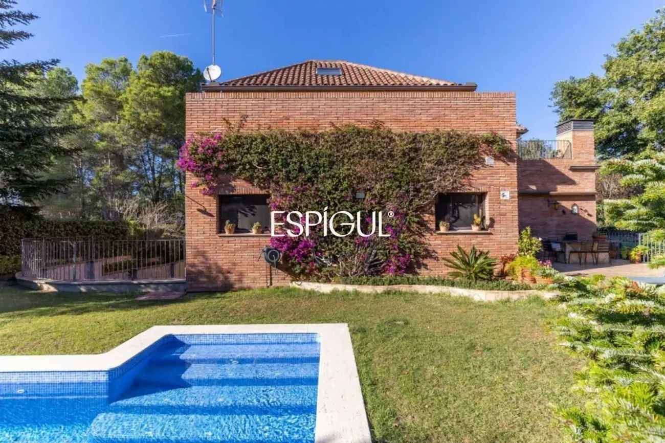 Imponente casa con piscina privada en Valldoreix