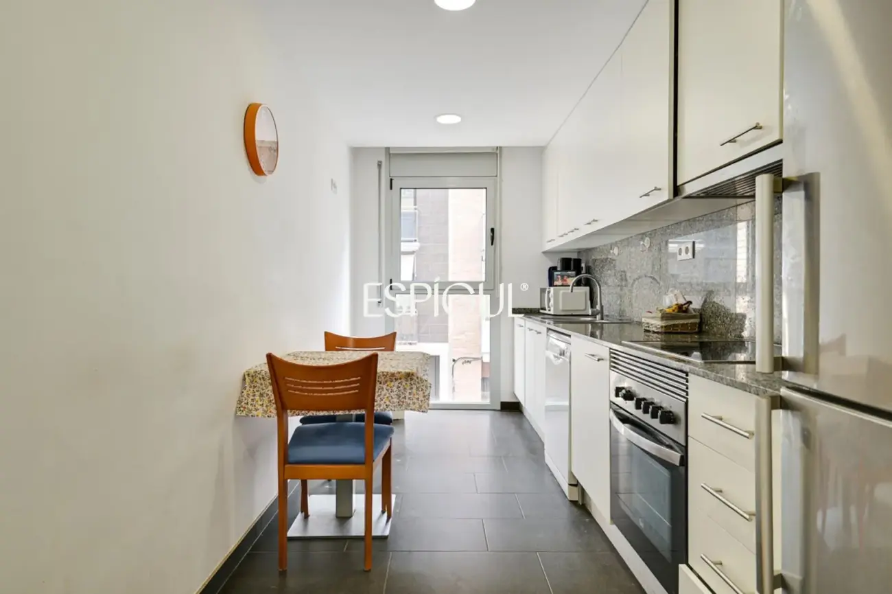 Piso alquilado de tres habitaciones
