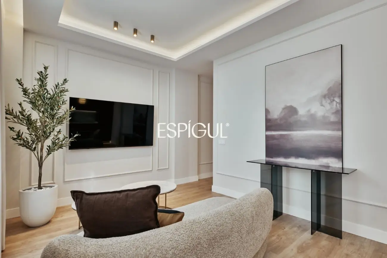 Piso en venta exterior reformado en Lista