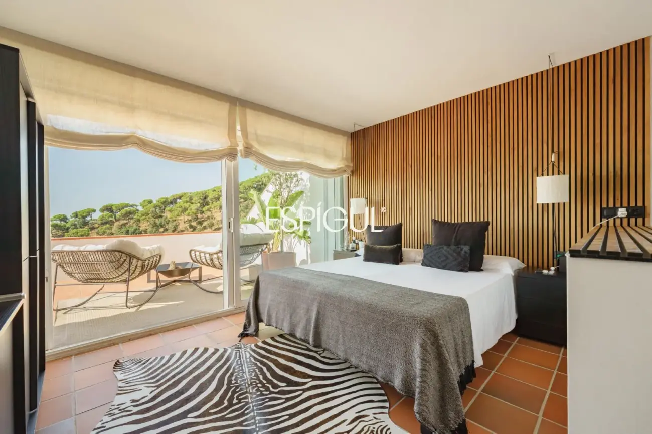 Casa d’estil mediterrani amb vistes al mar i piscina climatitzada a Sant Andreu de Llavaneres