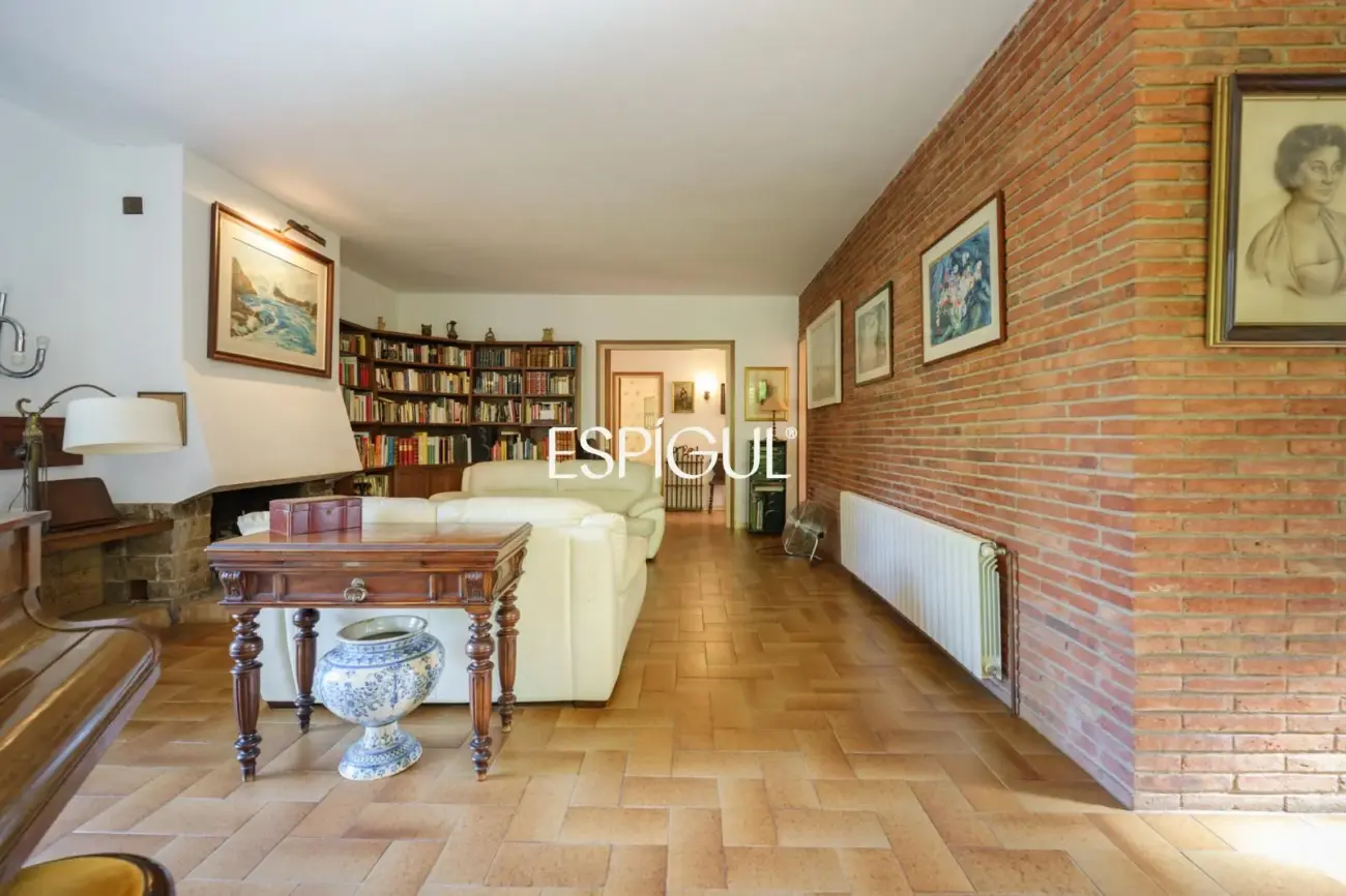 Casa independiente en venta en Bellaterra