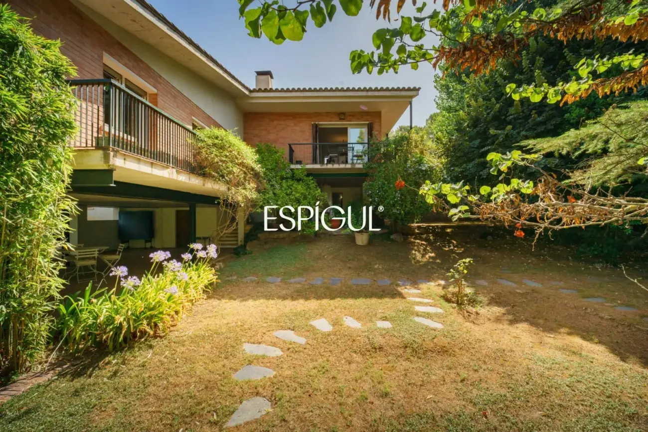 Casa independiente en venta en Bellaterra
