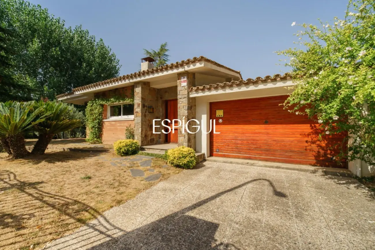 Casa independiente en venta en Bellaterra