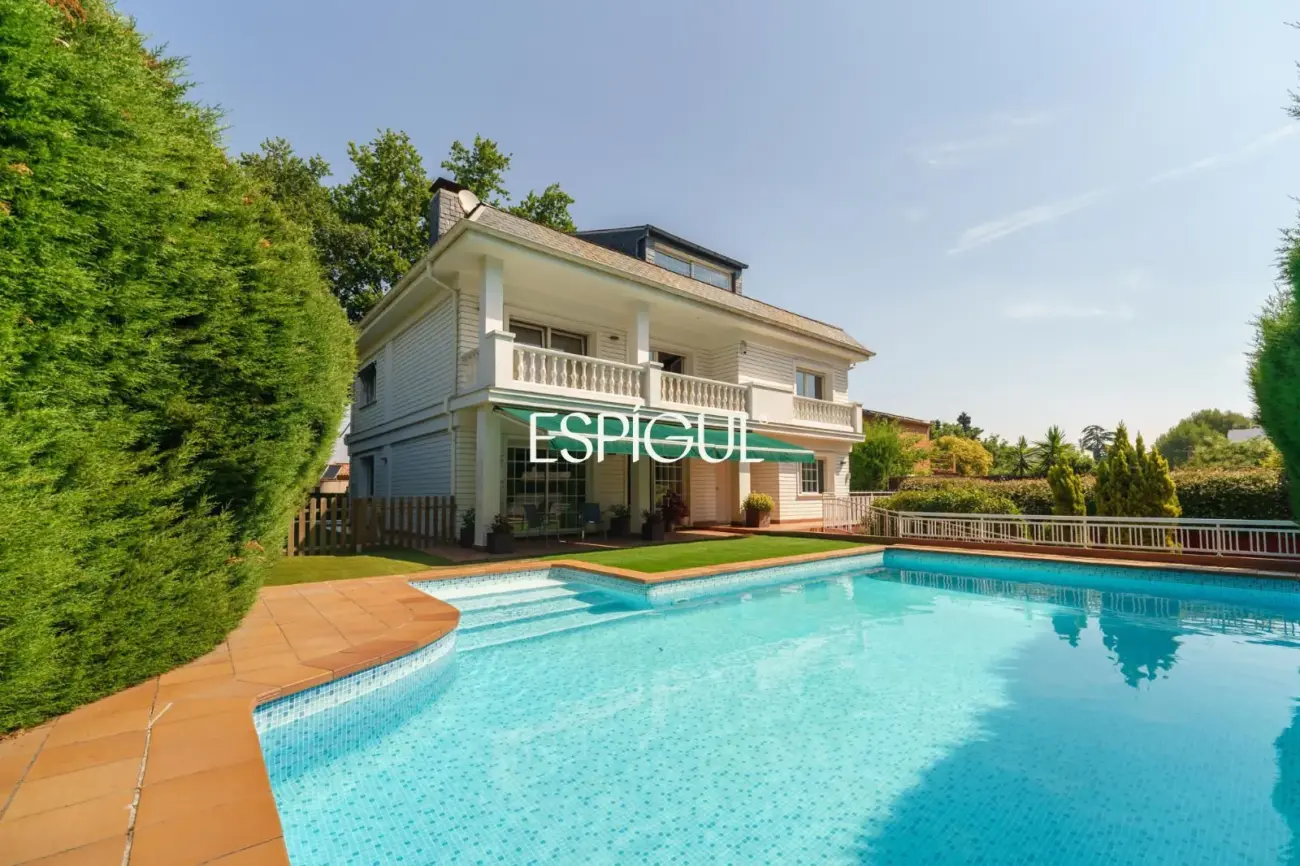 Casa unifamiliar en venta con piscina en Mirasol, Sant Cugat del Vallès