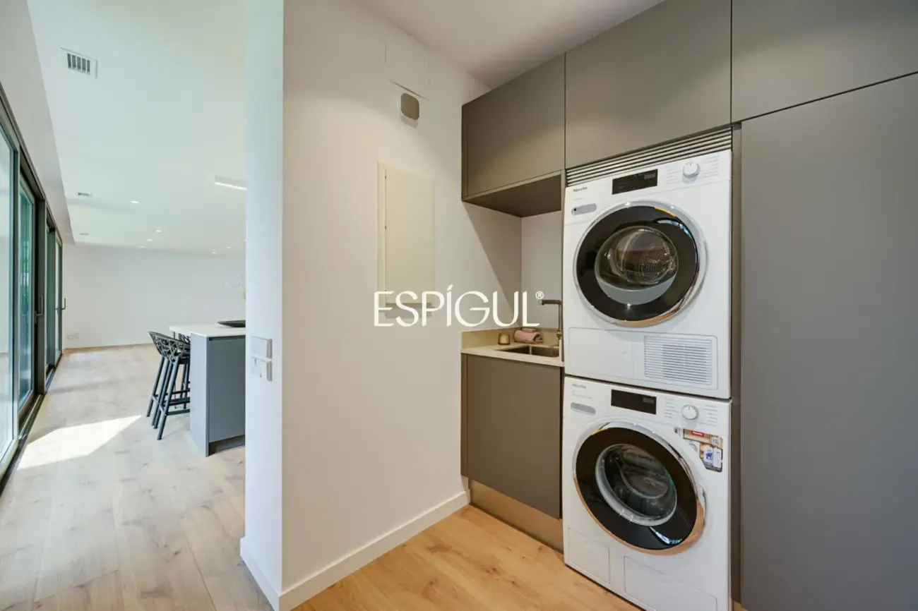 Chalet de obra nueva en venta en Matadepera