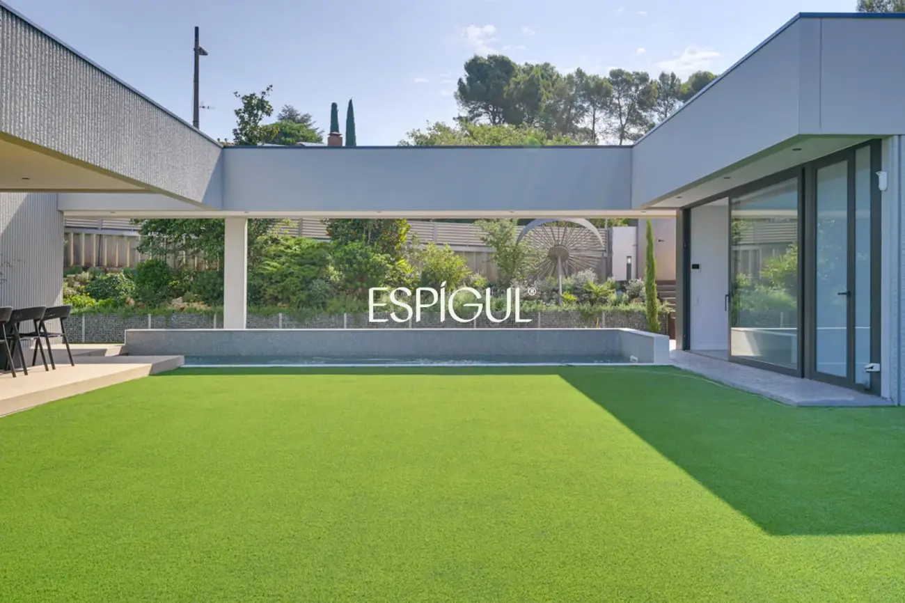 Chalet de obra nueva en venta en Matadepera