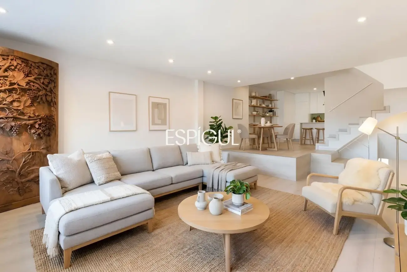 Maison mitoyenne exclusive en vente dans l&rsquo;Eixample de Sant Cugat del Vallès