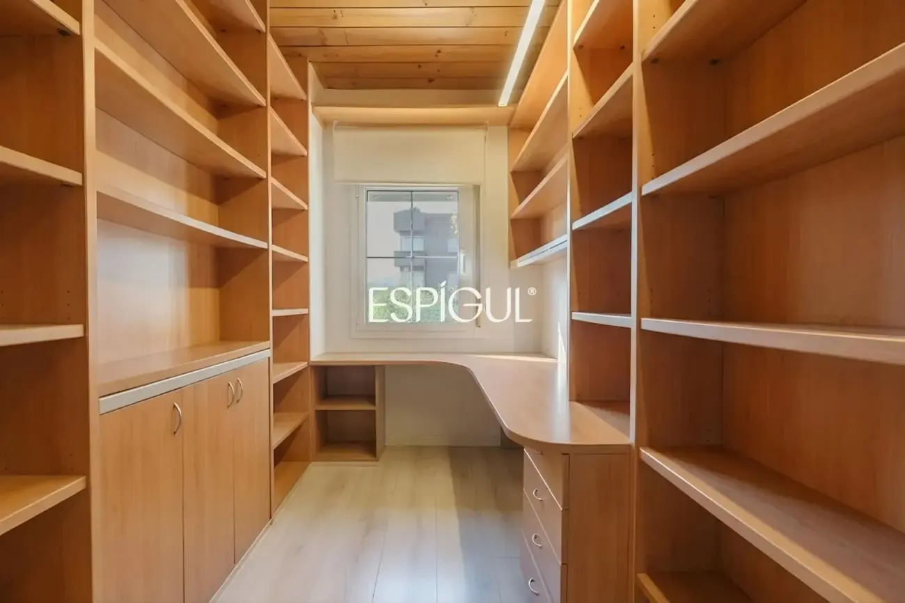 Maison mitoyenne exclusive en vente dans l&rsquo;Eixample de Sant Cugat del Vallès