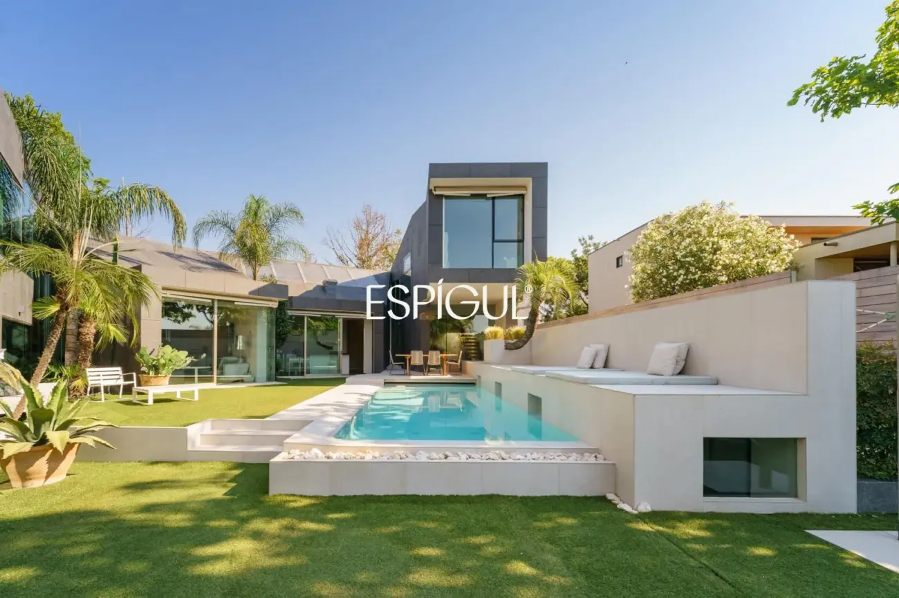 Exclusiva casa en venta de diseño en Can Mates