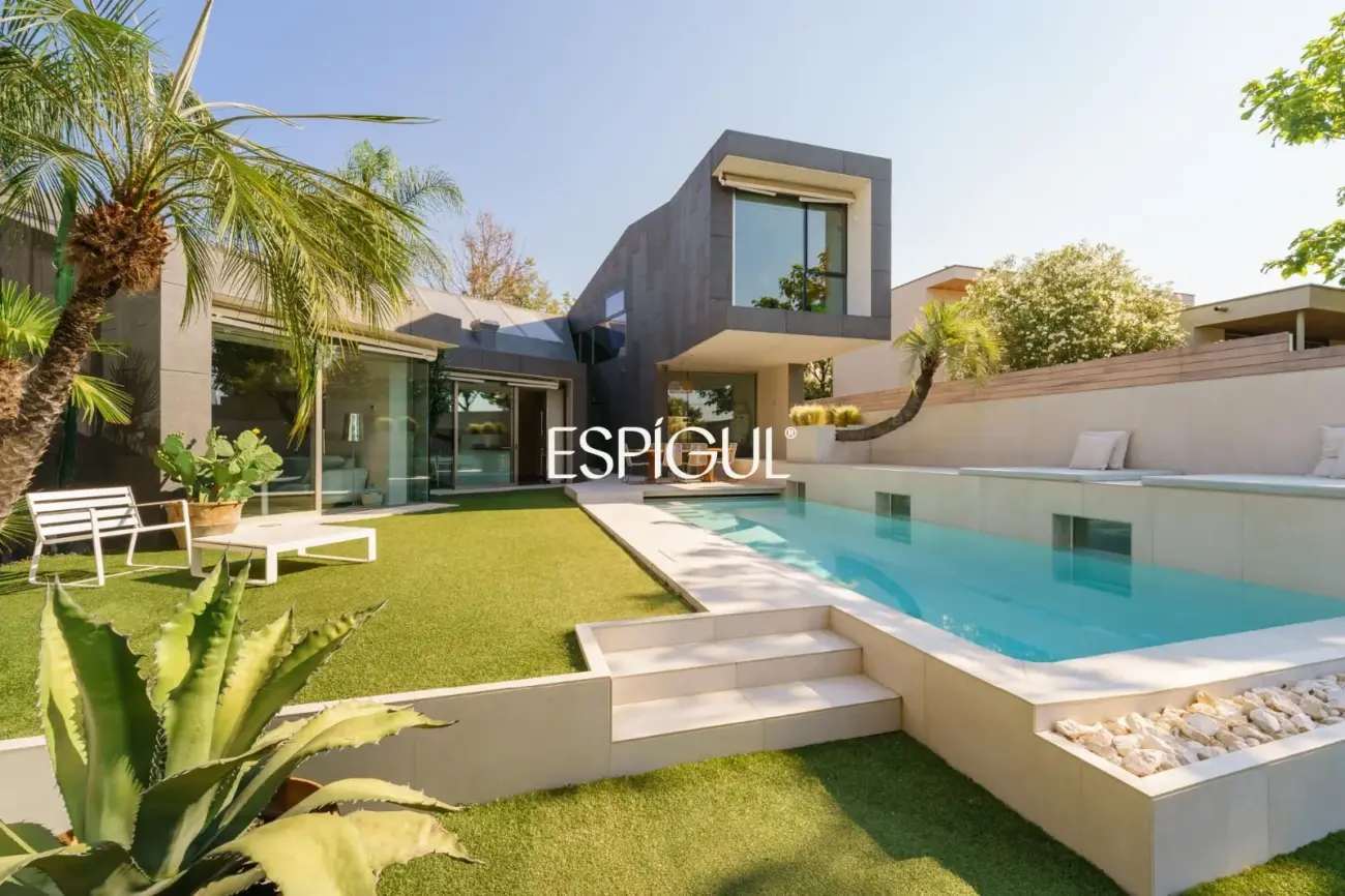 Exclusiva casa en venta de diseño en Can Mates