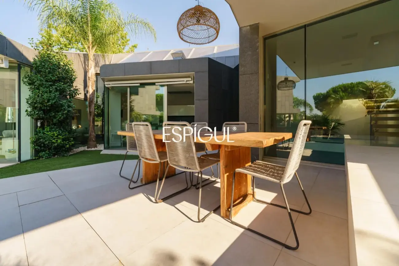 Exclusiva casa en venta de diseño en Can Mates