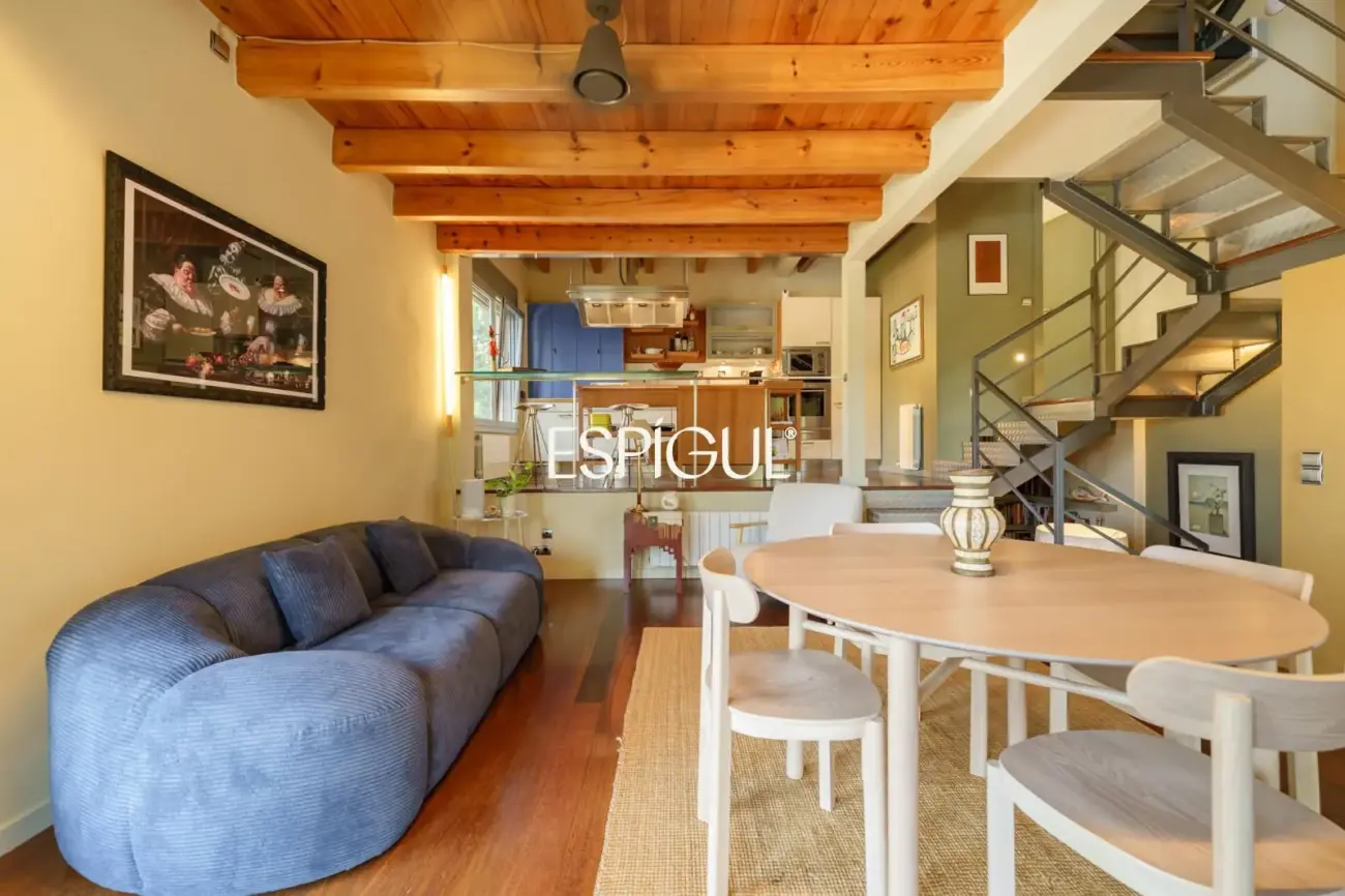 Exclusive Refurbished Property in Collserola: Design, Mountain Views, and Supreme Tranquility