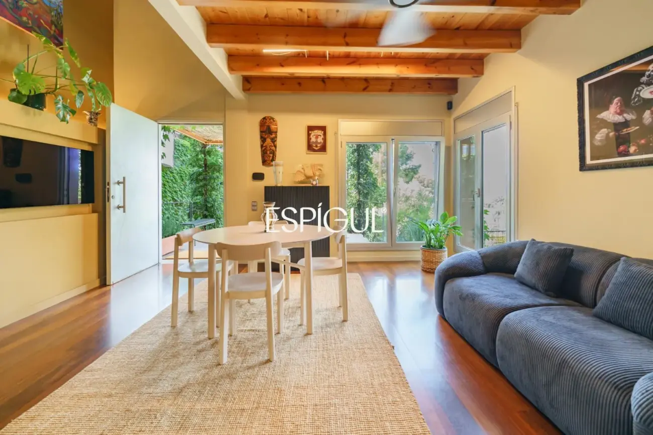 Exclusive Refurbished Property in Collserola: Design, Mountain Views, and Supreme Tranquility