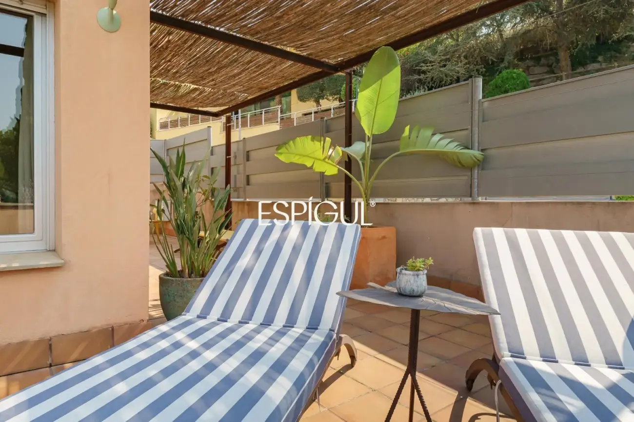Exclusive Refurbished Property in Collserola: Design, Mountain Views, and Supreme Tranquility