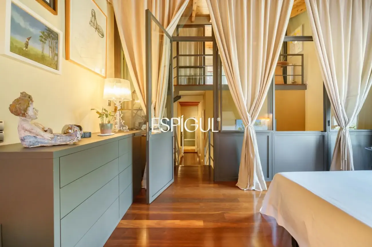 Exclusive Refurbished Property in Collserola: Design, Mountain Views, and Supreme Tranquility