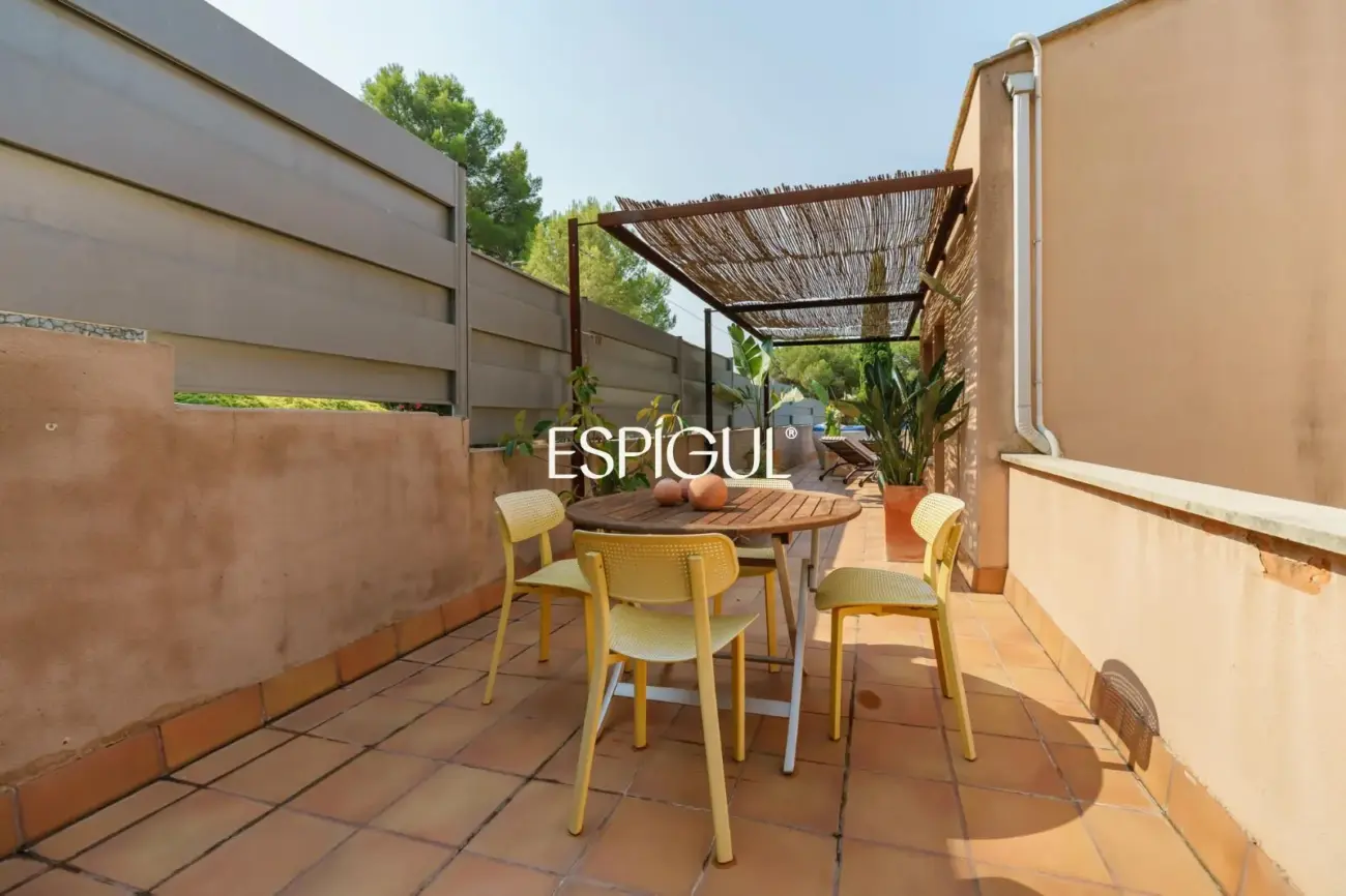 Exclusive Refurbished Property in Collserola: Design, Mountain Views, and Supreme Tranquility