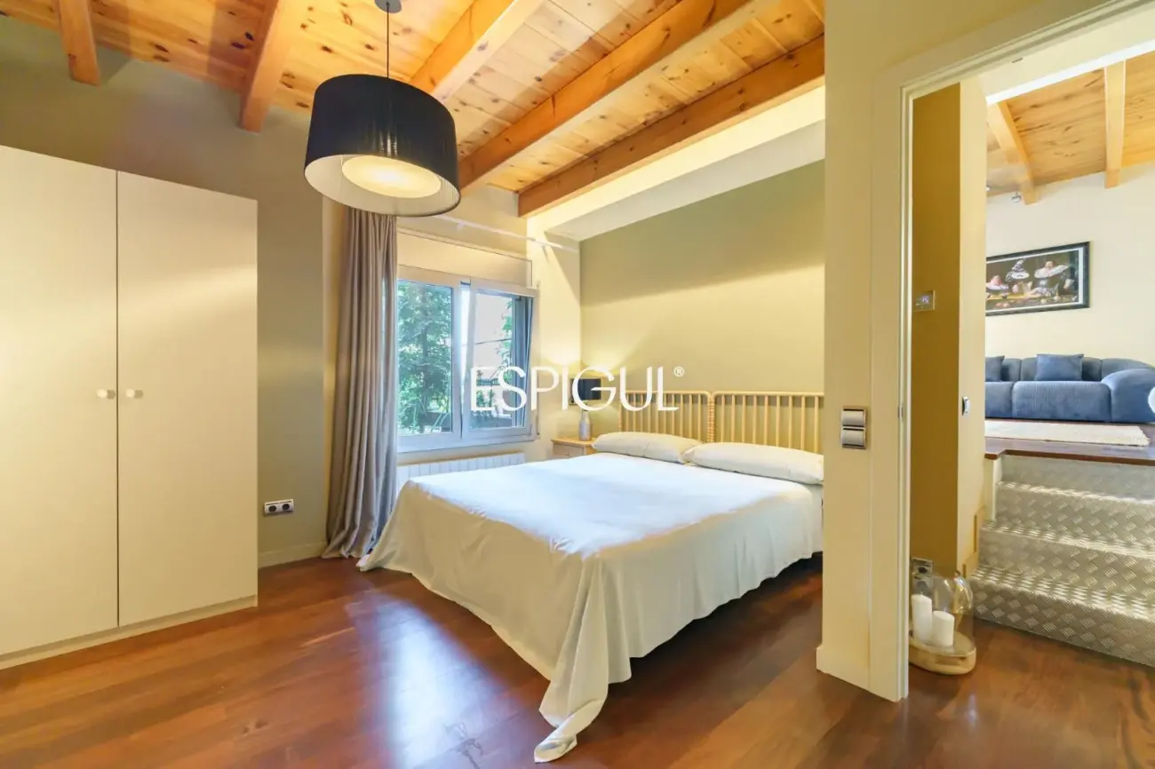 Exclusive Refurbished Property in Collserola: Design, Mountain Views, and Supreme Tranquility