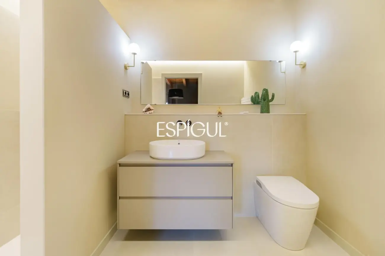 Exclusive Refurbished Property in Collserola: Design, Mountain Views, and Supreme Tranquility