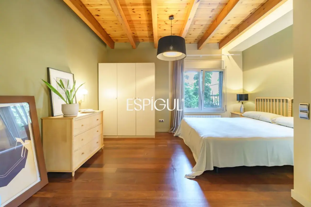 Exclusive Refurbished Property in Collserola: Design, Mountain Views, and Supreme Tranquility