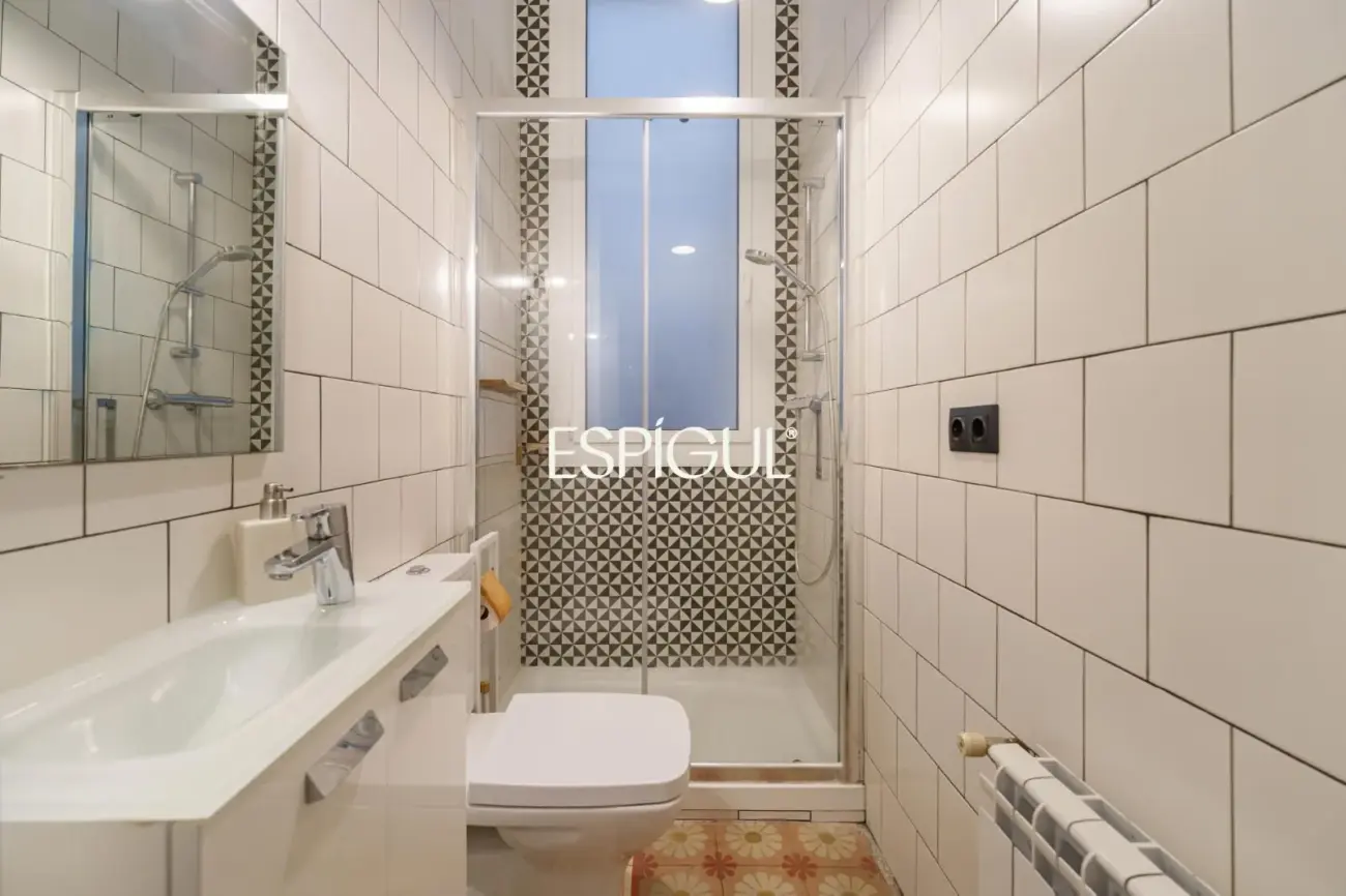 Exclusiva vivienda con terraza en venta en el Quadrat d’Or, Eixample Dret