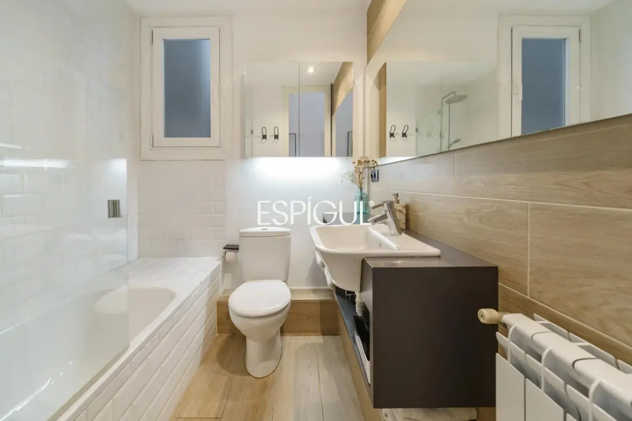 Exclusiva vivienda con terraza en venta en el Quadrat d’Or, Eixample Dret