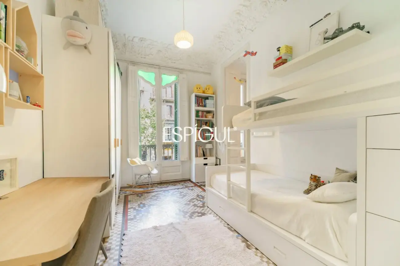 Exclusiva vivienda con terraza en venta en el Quadrat d’Or, Eixample Dret