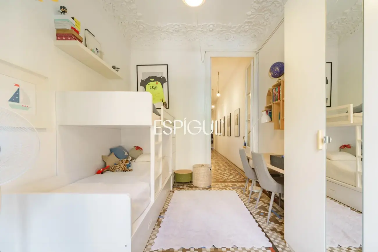 Exclusiva vivienda con terraza en venta en el Quadrat d’Or, Eixample Dret