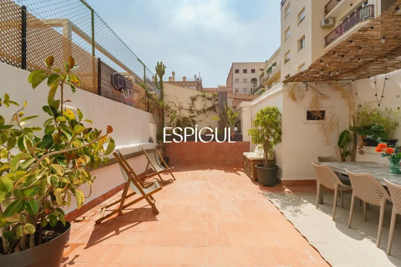 Exclusiva vivienda con terraza en venta en el Quadrat d’Or, Eixample Dret