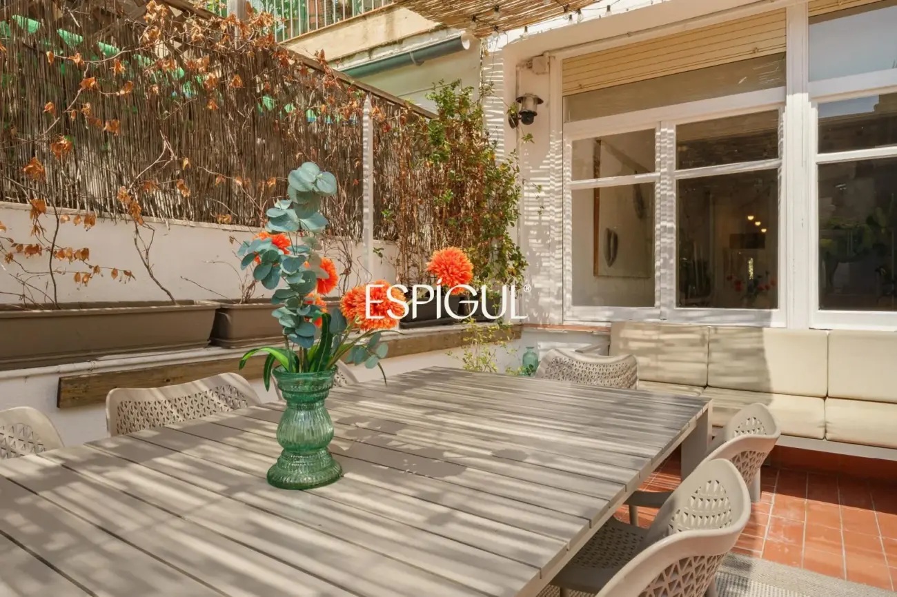 Exclusiva vivienda con terraza en venta en el Quadrat d’Or, Eixample Dret