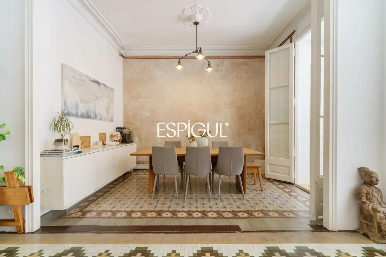 Exclusiva vivienda con terraza en venta en el Quadrat d’Or, Eixample Dret
