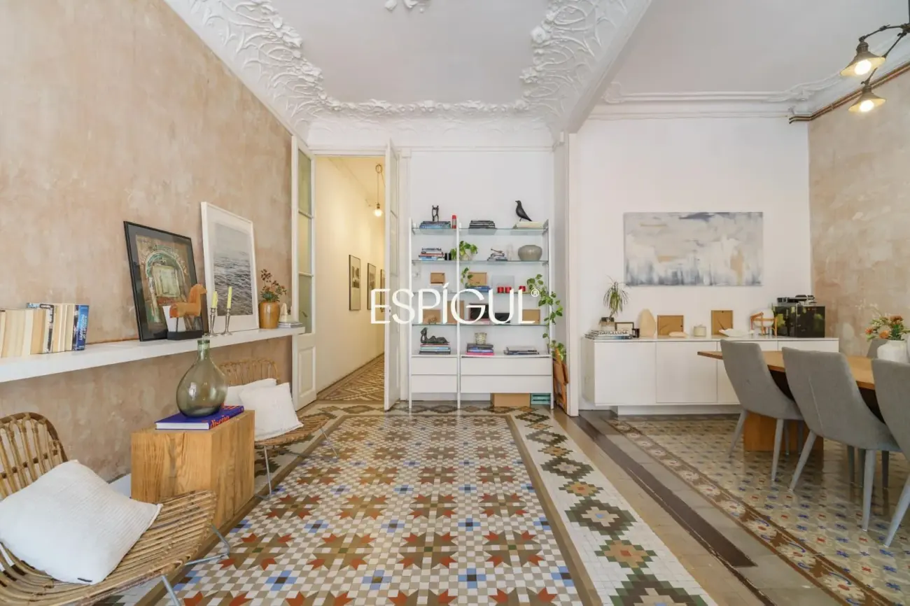 Exclusiva vivienda con terraza en venta en el Quadrat d’Or, Eixample Dret
