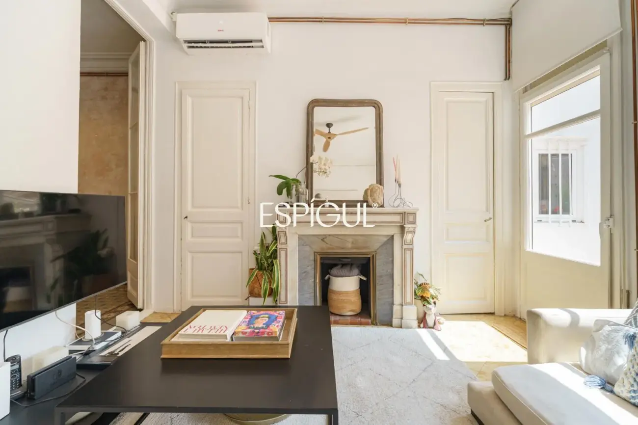 Exclusiva vivienda con terraza en venta en el Quadrat d’Or, Eixample Dret