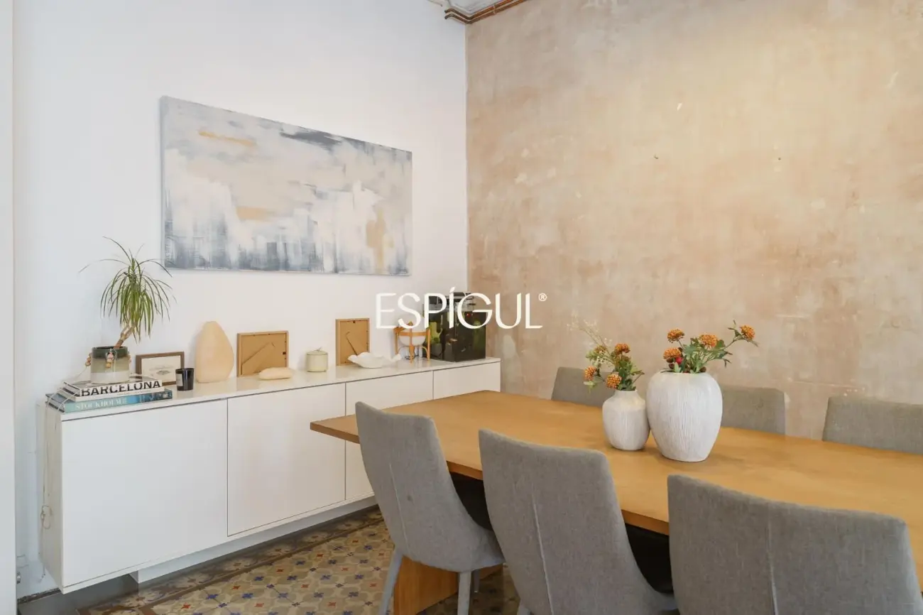 Exclusiva vivienda con terraza en venta en el Quadrat d’Or, Eixample Dret