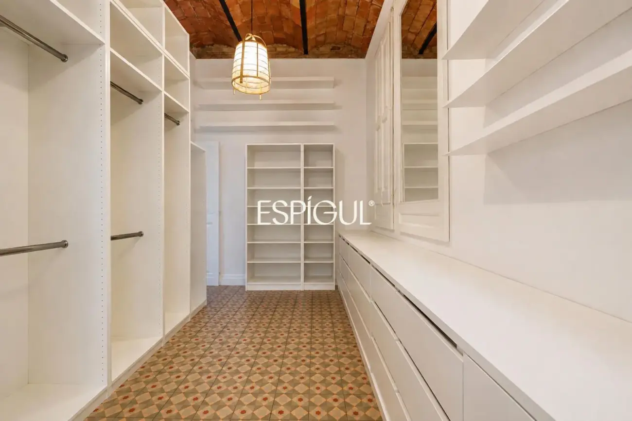 Exclusiva vivienda con terraza en venta en el Quadrat d’Or, Eixample Dret