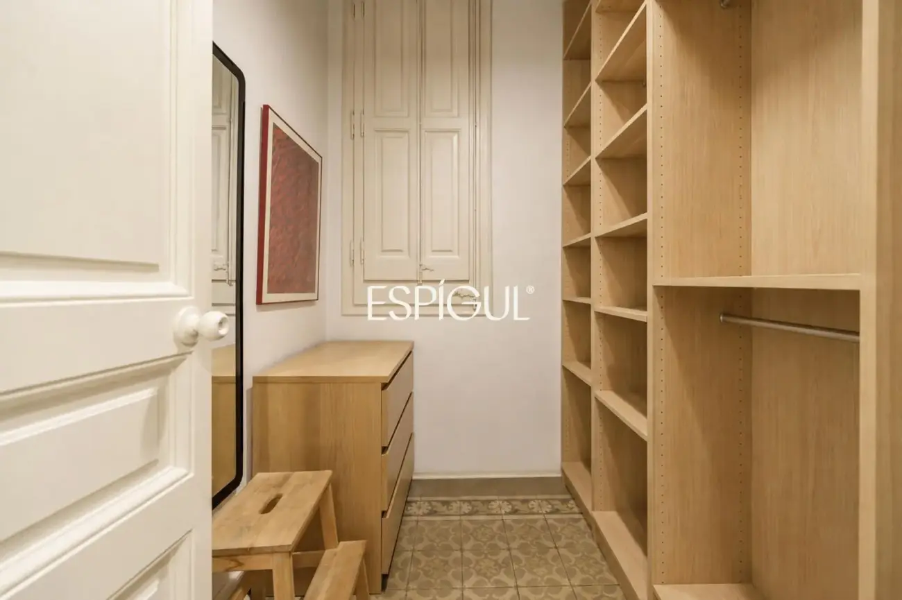 Exclusiva vivienda con terraza en venta en el Quadrat d’Or, Eixample Dret