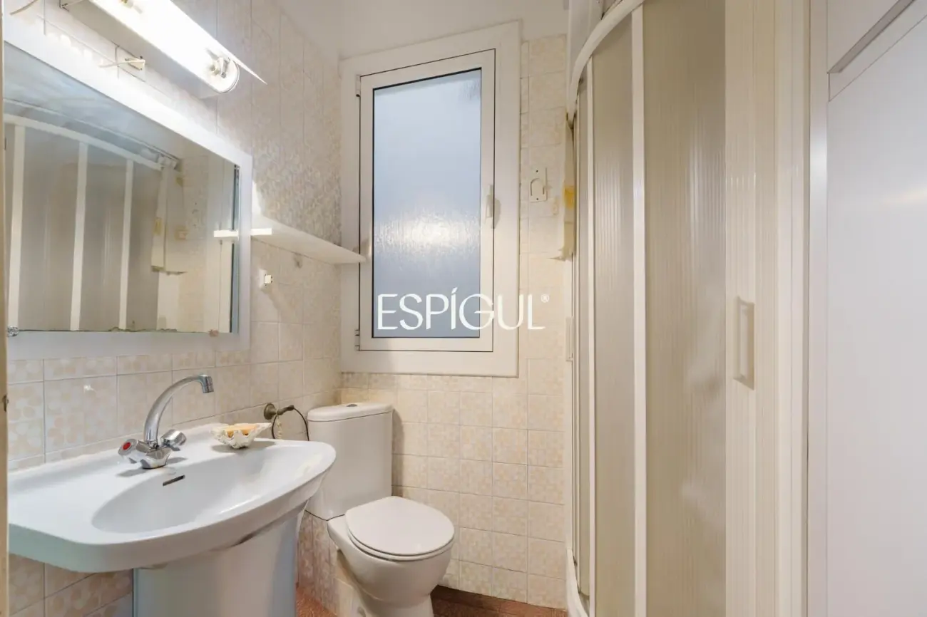 Piso a reformar en venta en el Quadrat d’Or, Eixample Dret