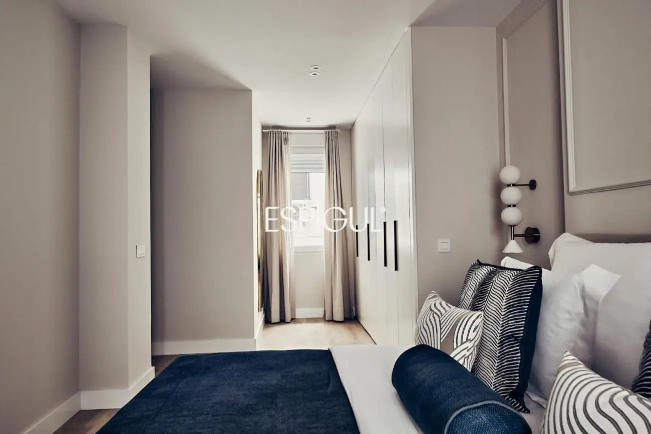 Piso en venta exterior y reformado en Guindalera