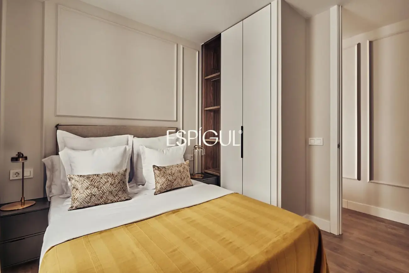 Piso en venta exterior y reformado en Guindalera