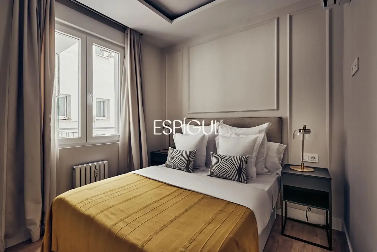 Piso en venta exterior y reformado en Guindalera