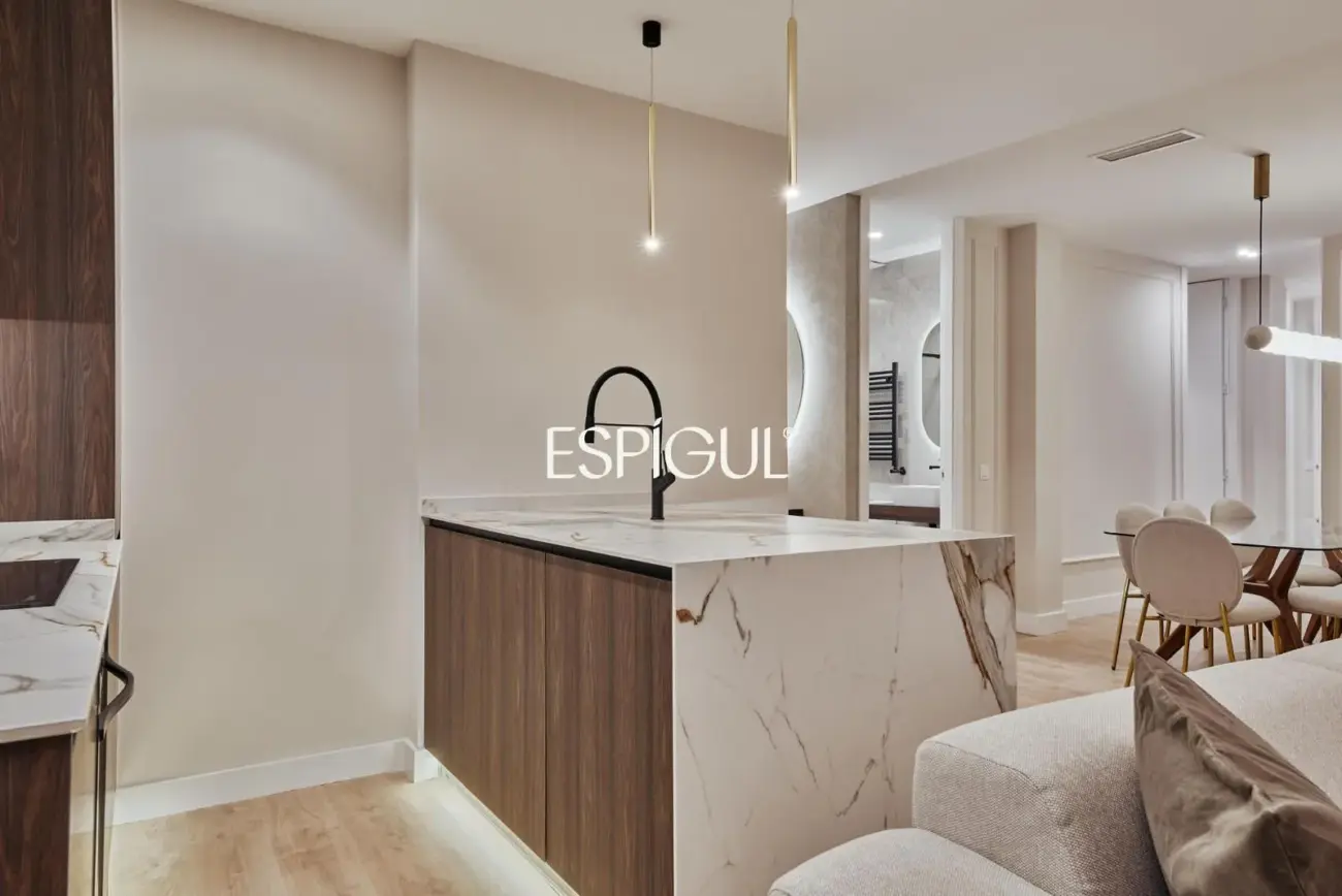 Piso en venta recién reformado y amueblado en Lista, Barrio Salamanca