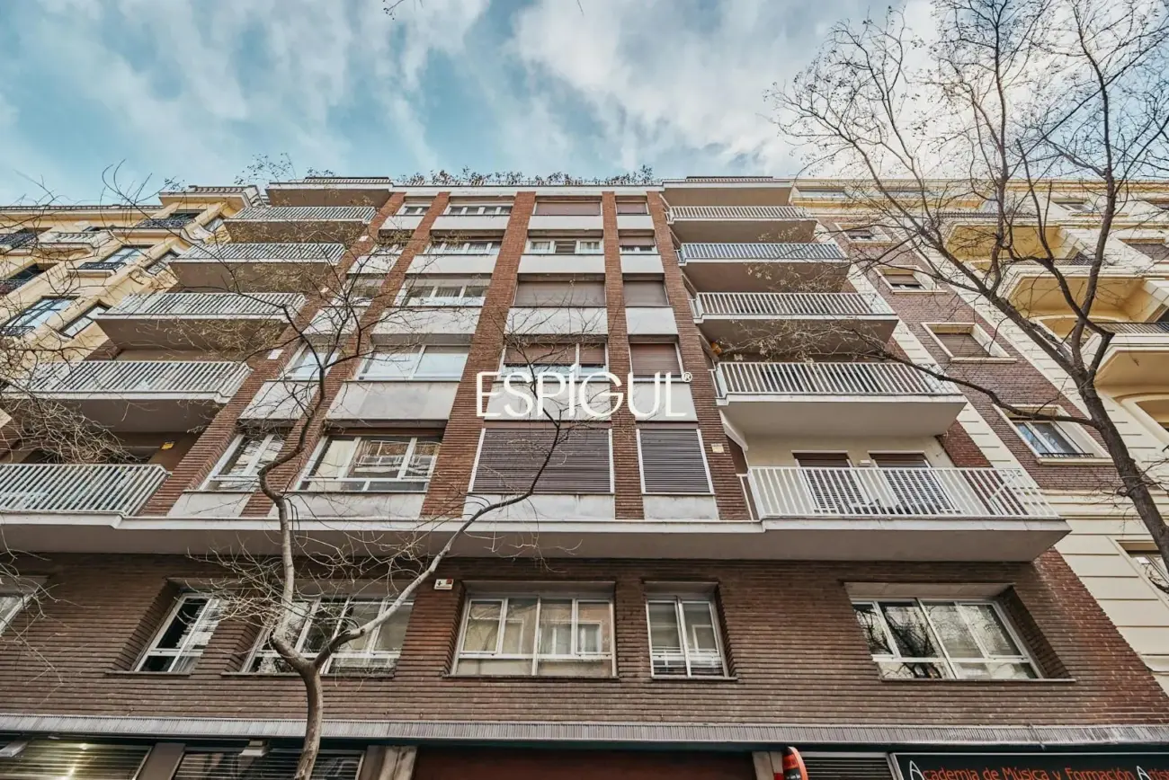 Piso en venta reformado, amueblado y con plaza de garaje incluida en el precio, Lista