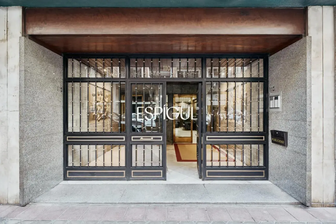 Piso en venta reformado, amueblado y con plaza de garaje incluida en el precio, Lista