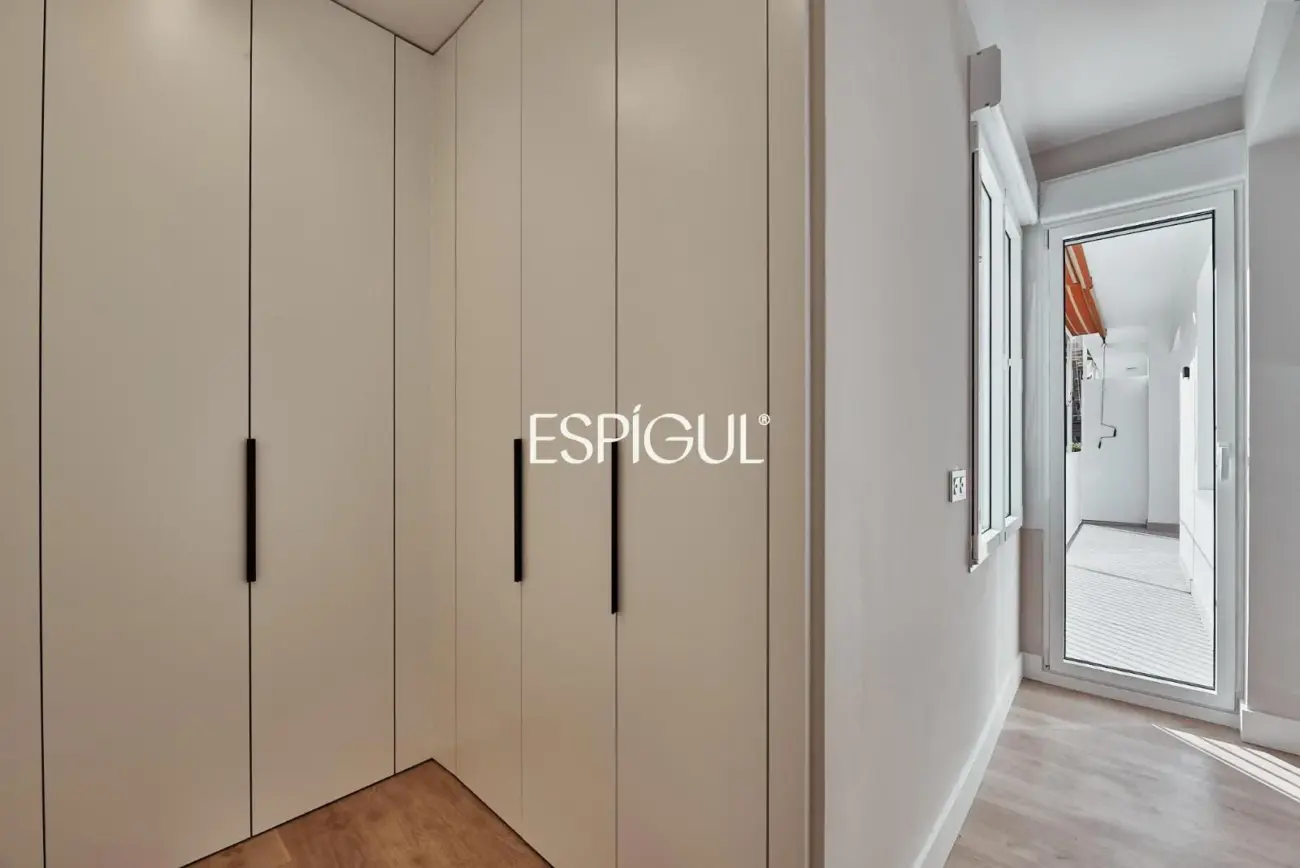 Piso en venta reformado, amueblado y con plaza de garaje incluida en el precio, Lista