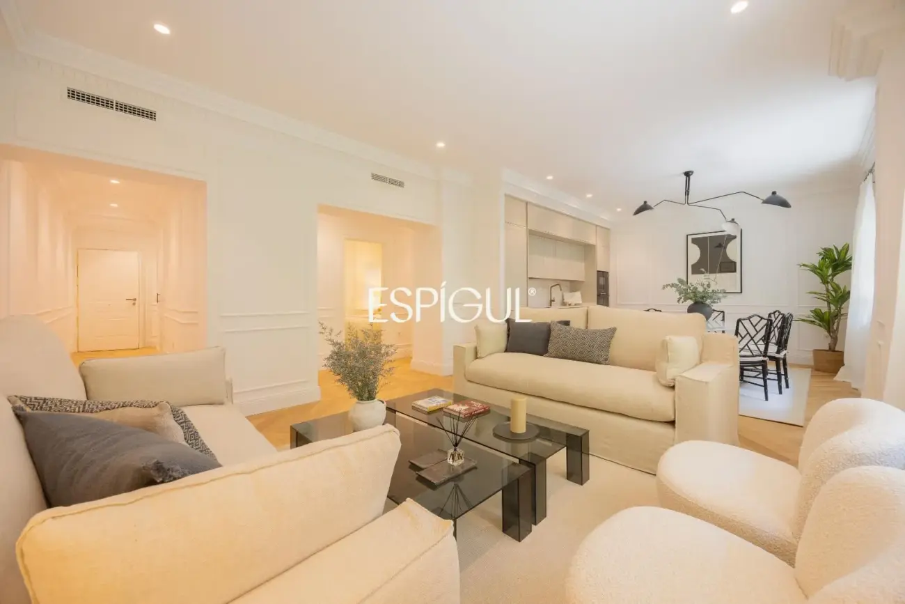 Piso en venta reformado en Castellana
