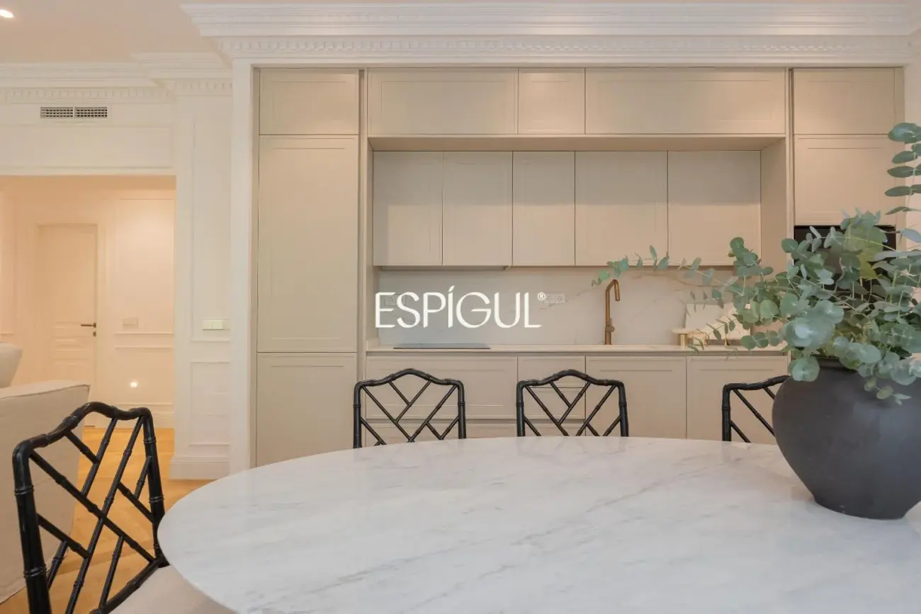 Piso en venta reformado en Castellana