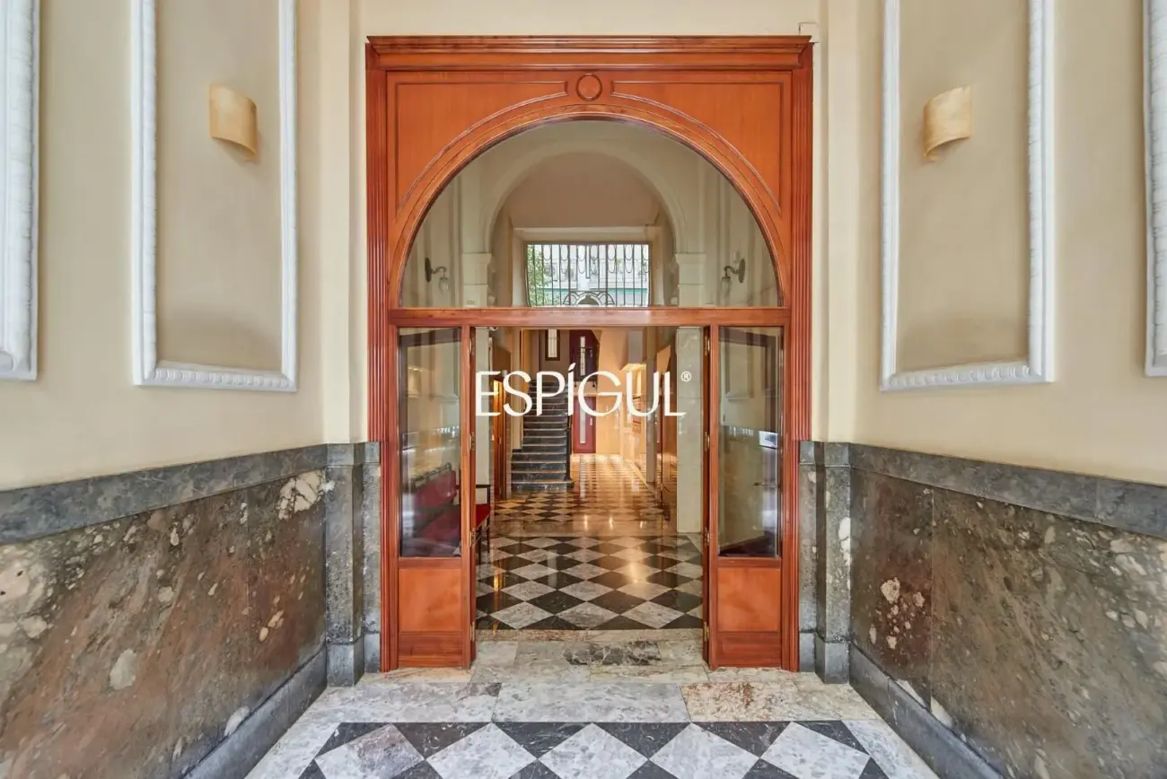 Piso en venta reformado y amueblado en el Barrio Salamanca