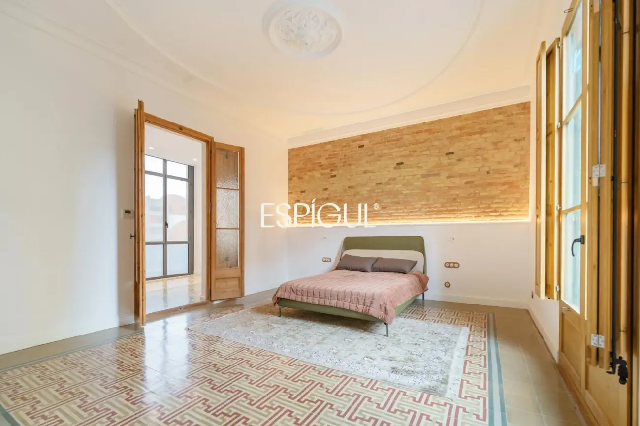 Piso muy luminoso y de diseño junto a Passeig de Gràcia