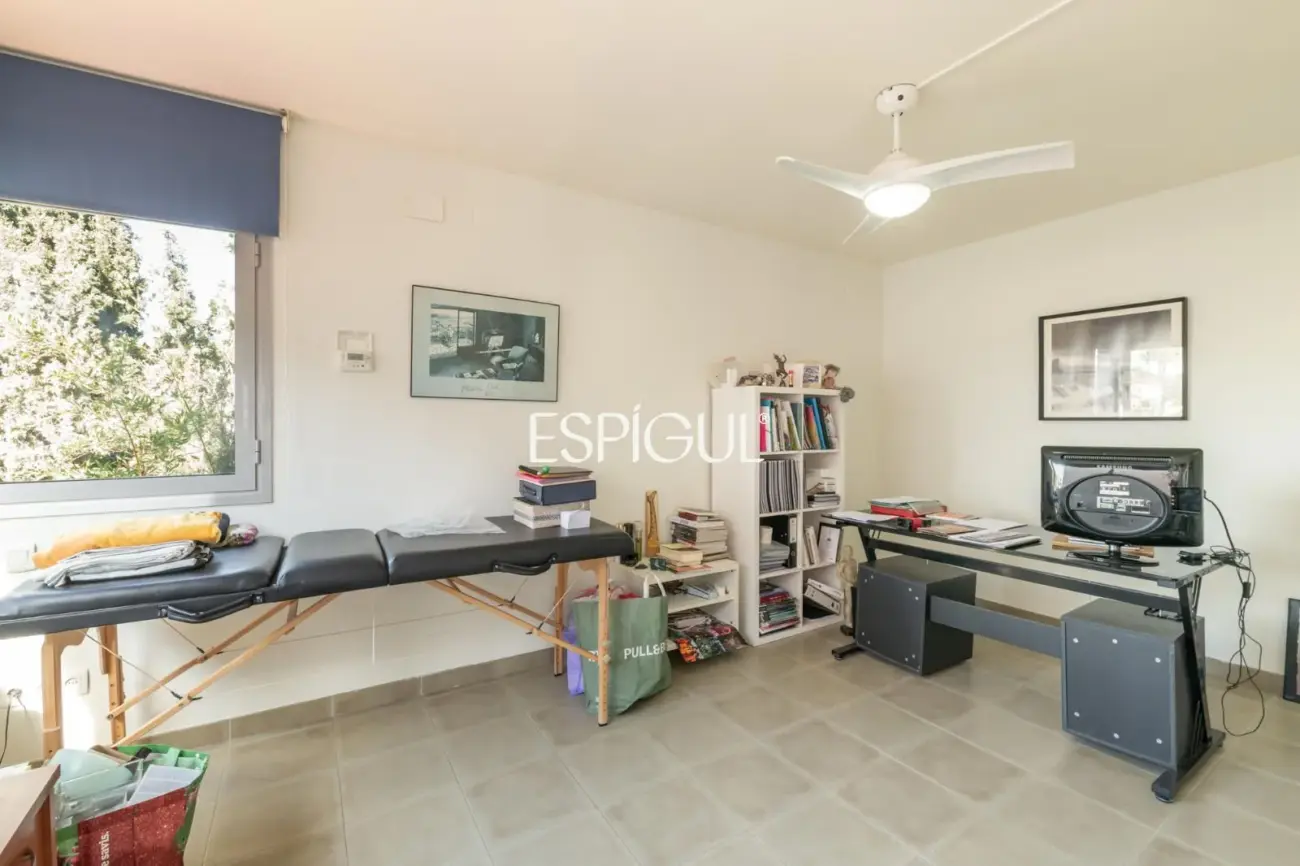Villa con piscina y vistas al mar en Sitges